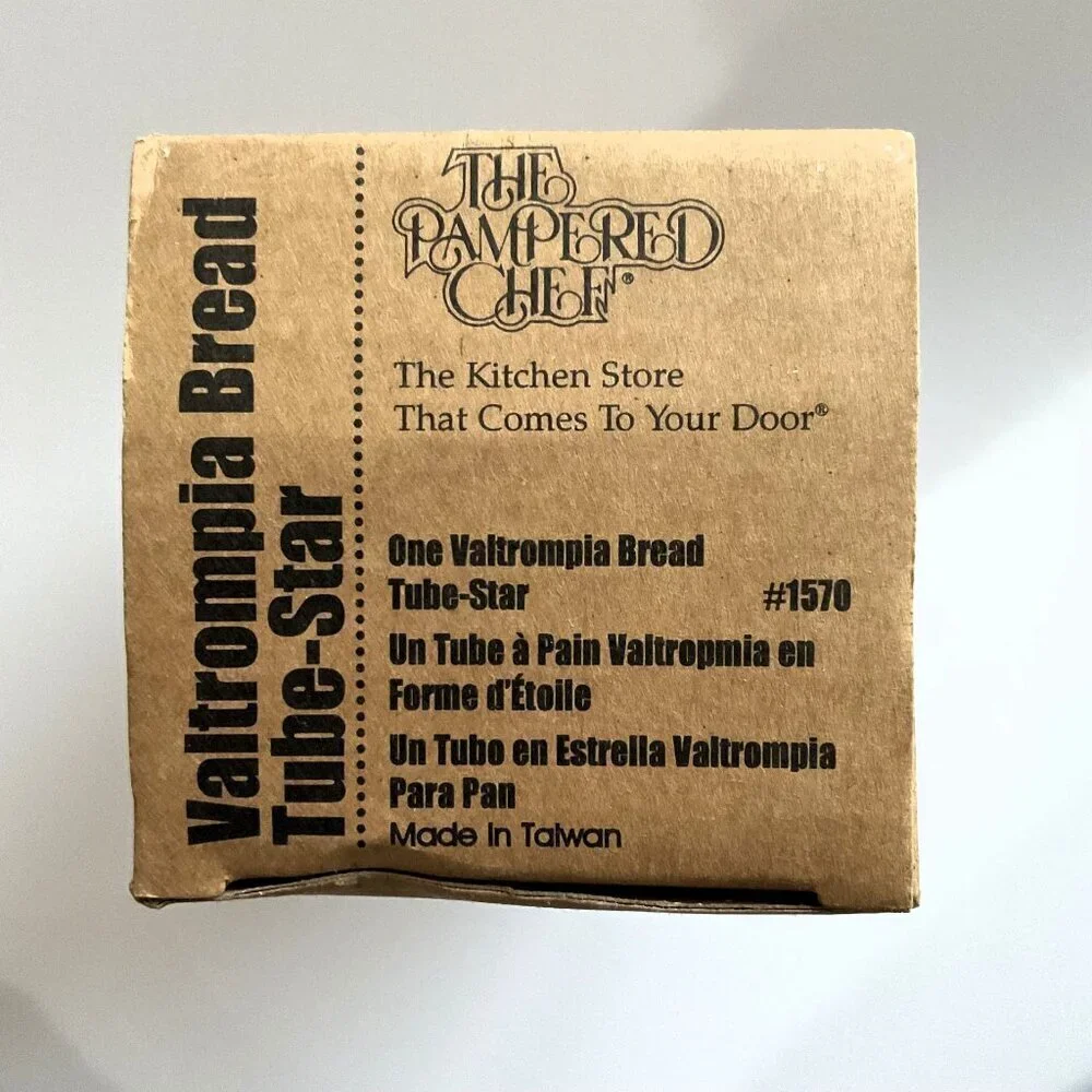 THE PAMPERED CHEF VALTROMPIA BREAD TUBE-STAR SHAPED